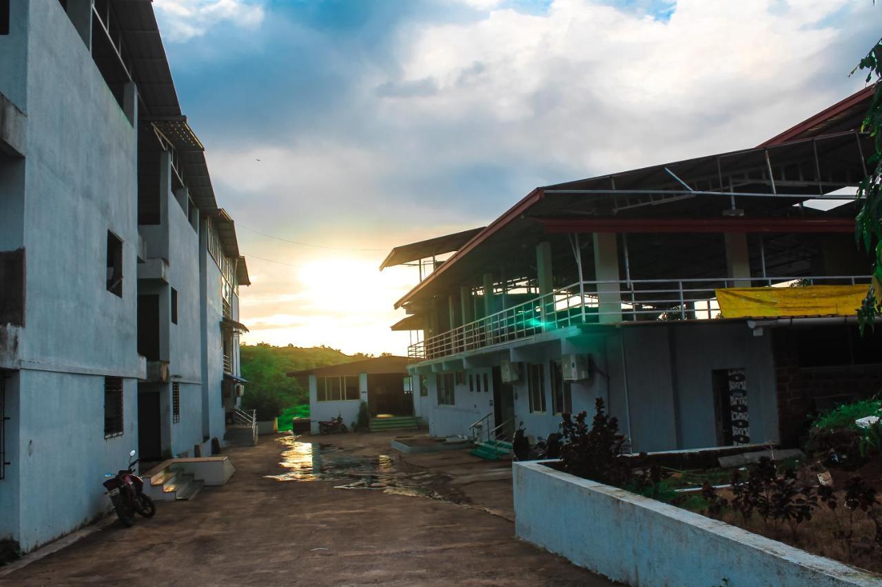 Sp Resort Panvel Chauk Extérieur photo