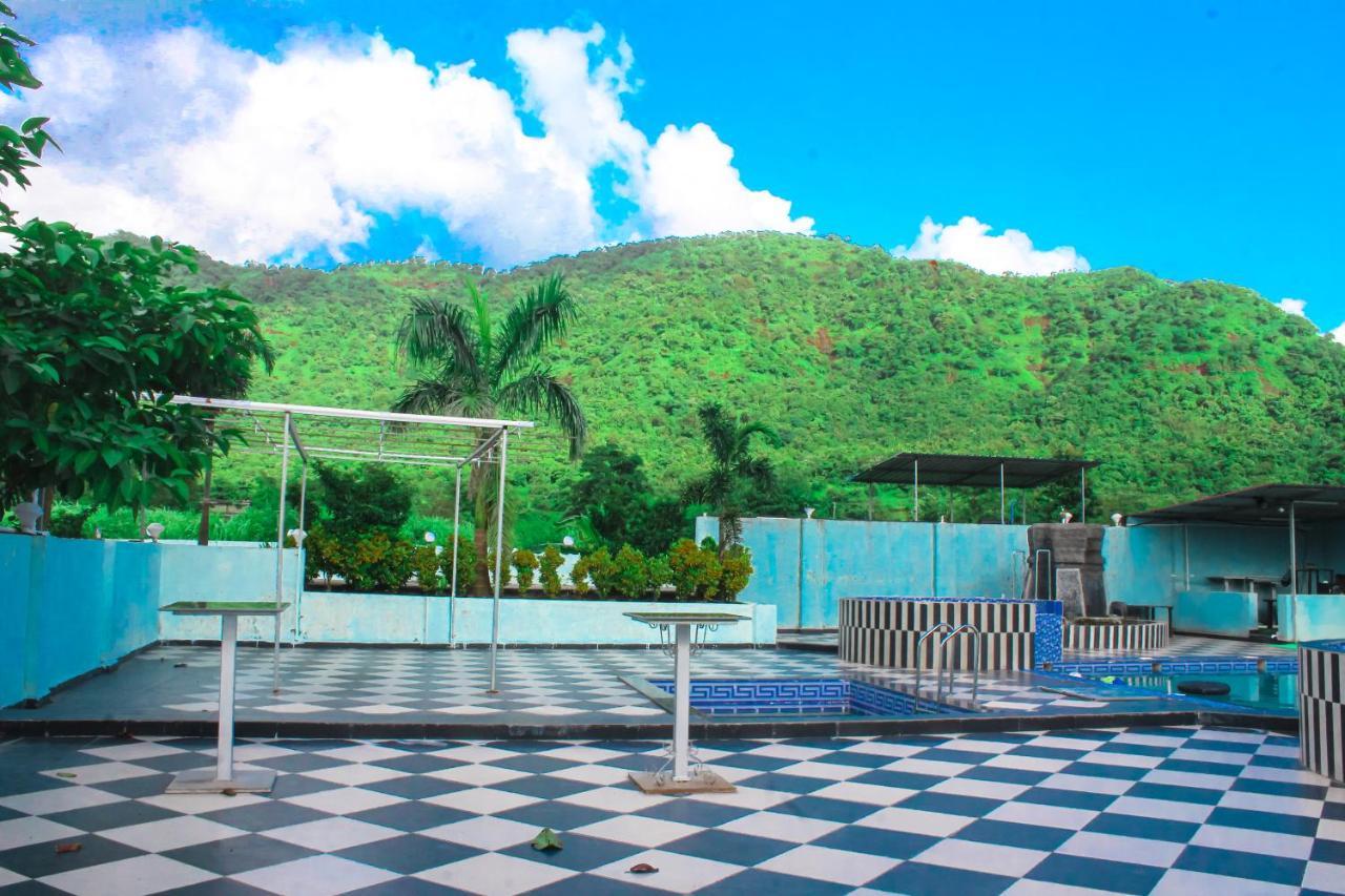 Sp Resort Panvel Chauk Extérieur photo